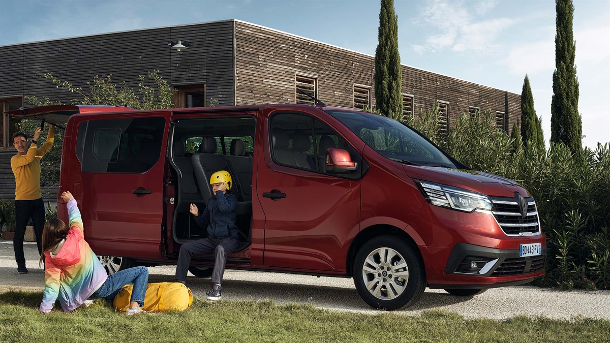 renault-trafic-combi-carnet-kiemelt-ajanlat-2
