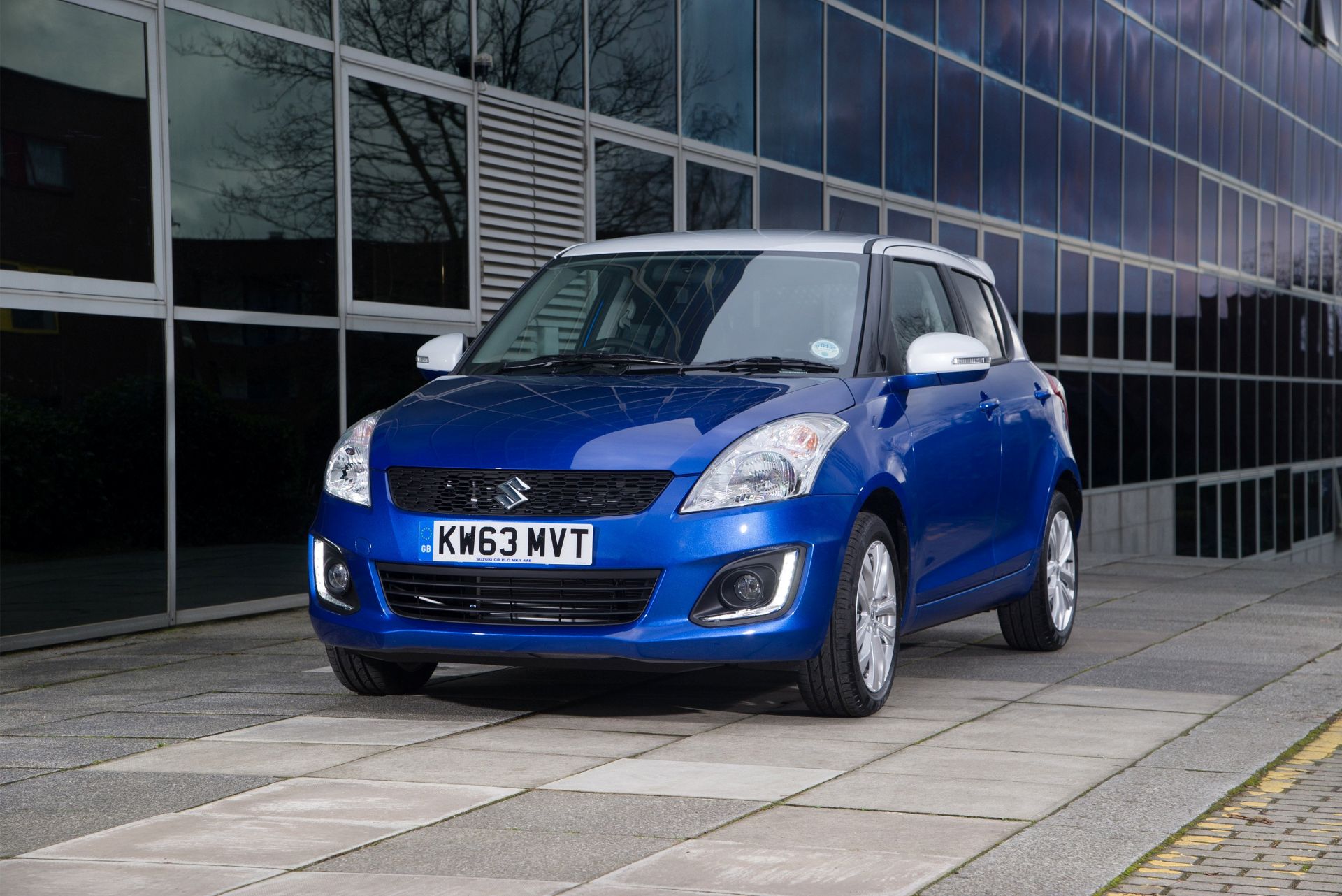tizmillio-suzuki-swift-carnet-hir