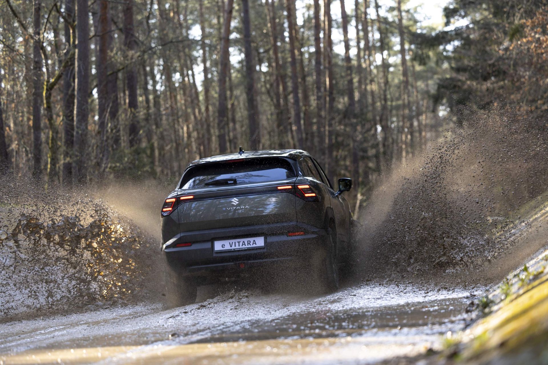 japan-rjc-ev-autoja-dijas-az-uj-suzuki-e-vitara-carnet-hir-8