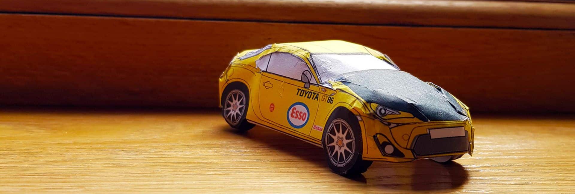 Hajtogass Toyota sportkupét