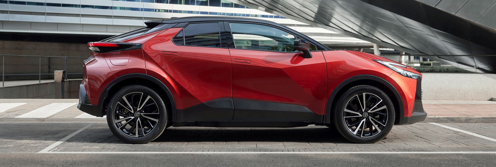 Toyota C-HR Limitált Ajánlatok