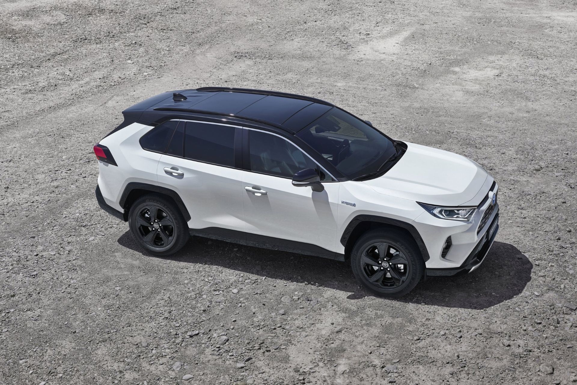 rav4-5th-generation-carnet-hir