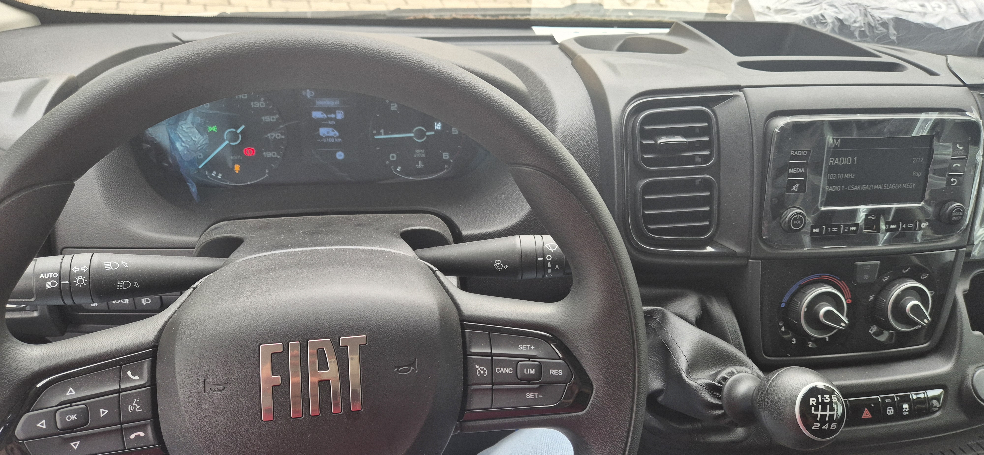 carnet-truck-peugeot-boxer-felepeitmenyezett-keszlet-1